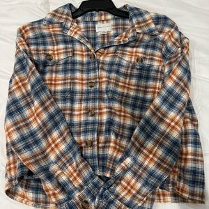 Flannel American Eagle short top, button up.